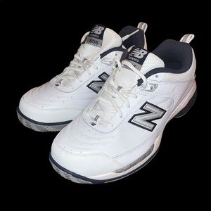 MENS NEW BALANCE TENNIS SHOE- NEVER WORN- a steal for the price!